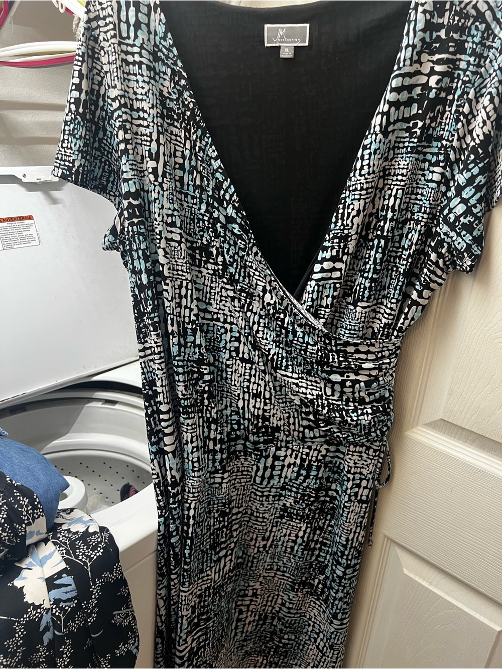 JM Collection Black Textured Top